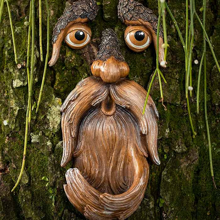 BirdFeeder, dekoracija za drevo v obliki obraza, ki je hkrati hranilnica za ptice - Image 3