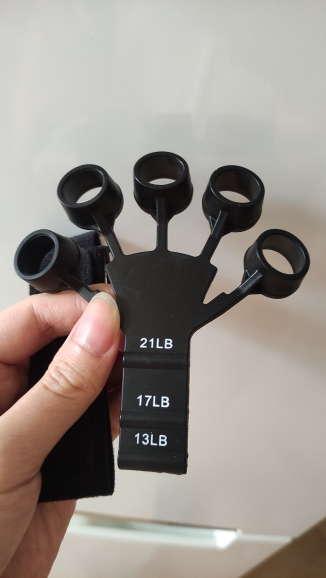 FingerStrengthener, pripomoček za raztezanje in krepitev prstov ter zapestja - Image 10