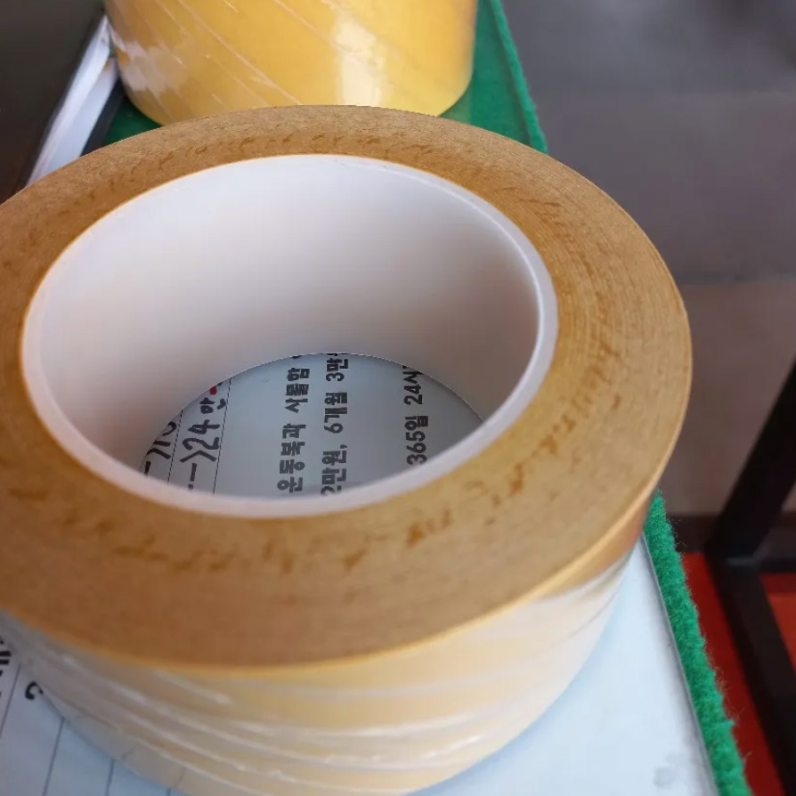 StrongTape, močan dvostranski lepilni trak  (premer 5 cm) - Image 9