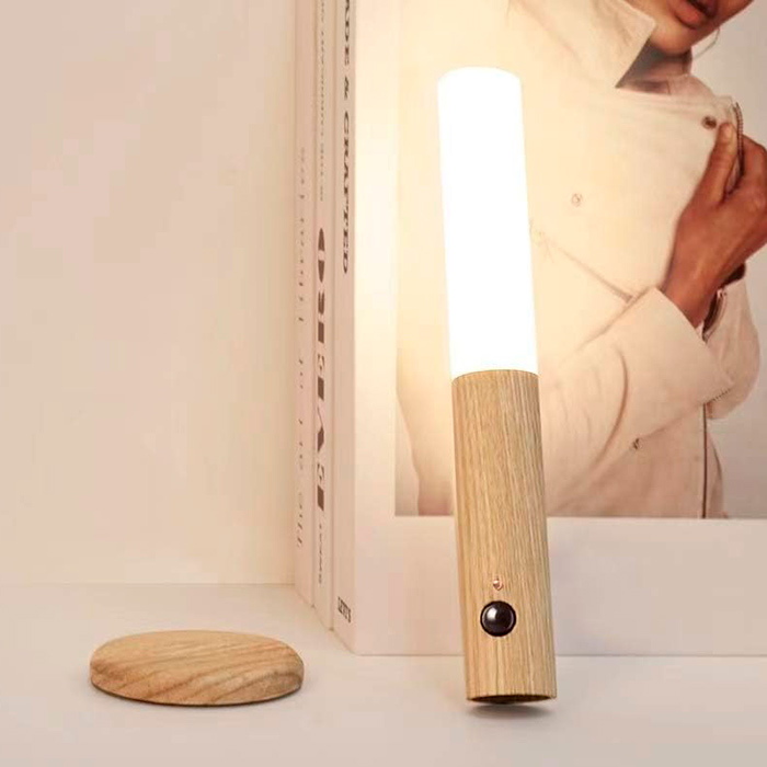 WallSensor, elegantna lesena svetilka, ki deluje na senzor - Image 3
